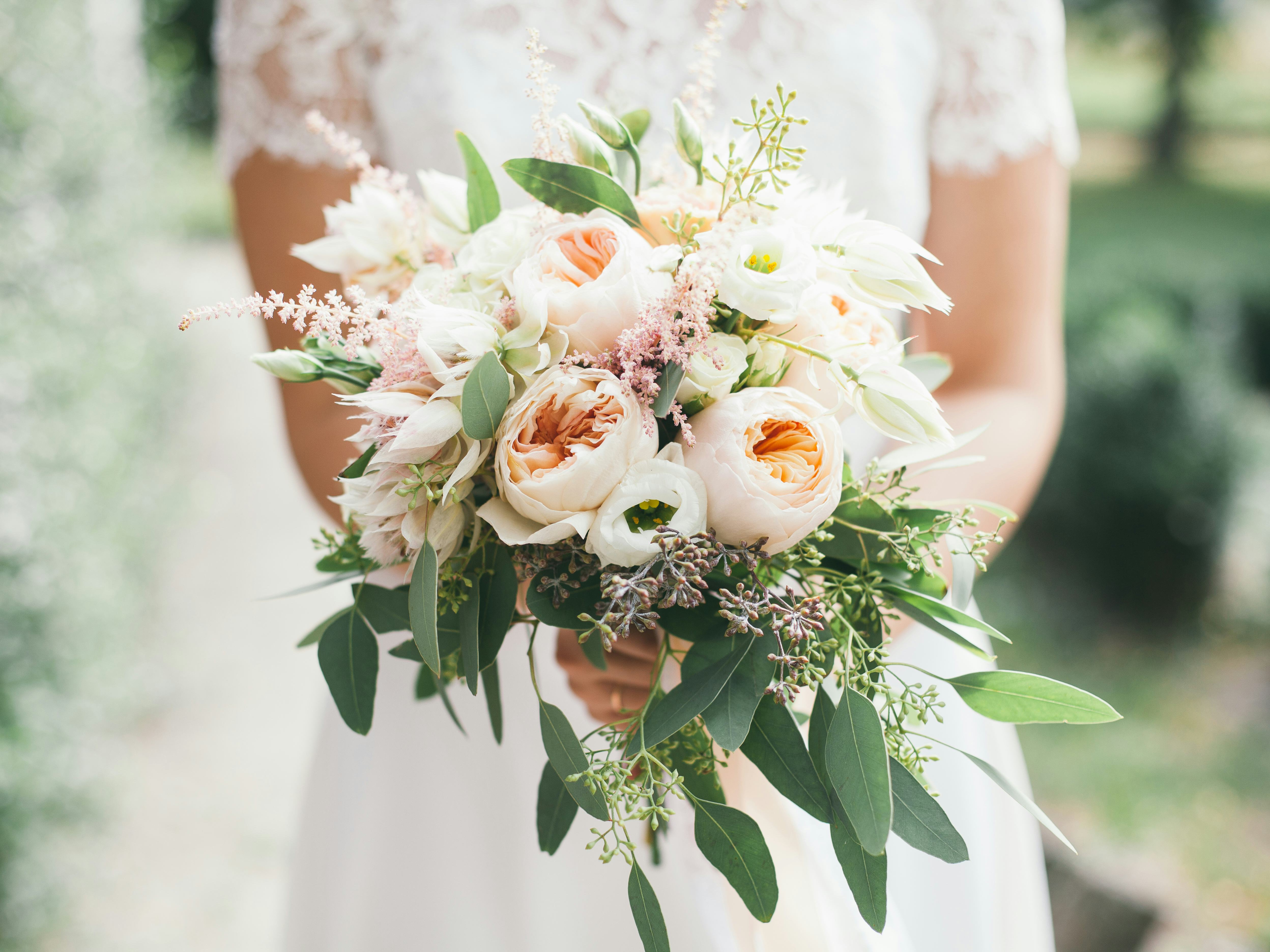 live wedding bouquets