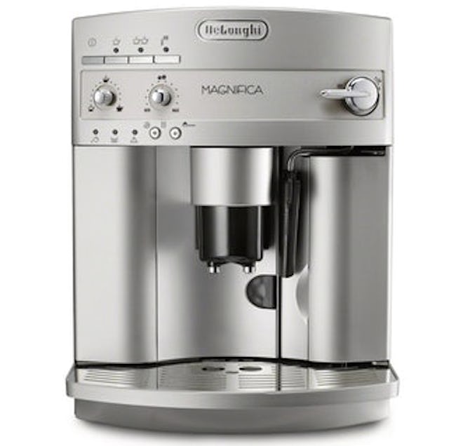 DeLonghi ESAM3300 Magnifica Super-Automatic Espresso/Coffee Machine