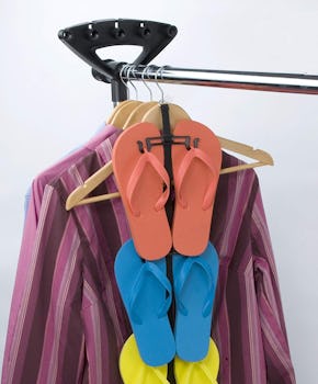 Perfect Curve Flip Flop Rack Organizer 