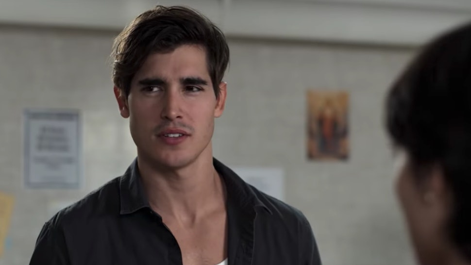 Resultado de imagem para trinkets henry zaga