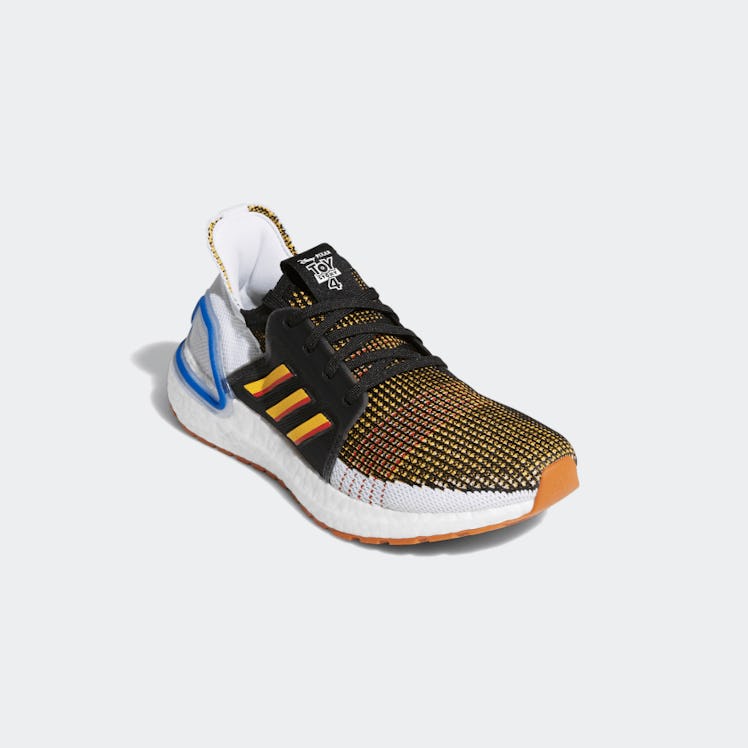 Ultraboost 19 Shoes in Core Black/Active Gold/Scalet 