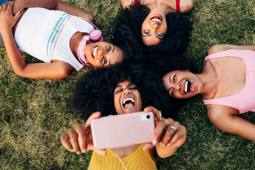 50 Clever Group Chat Names For Best Friend Chats That Keep Your Phone Lit 24 7