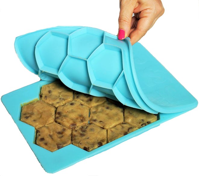 Shape+Store The Smart Cookie Cookie Container And Cutter