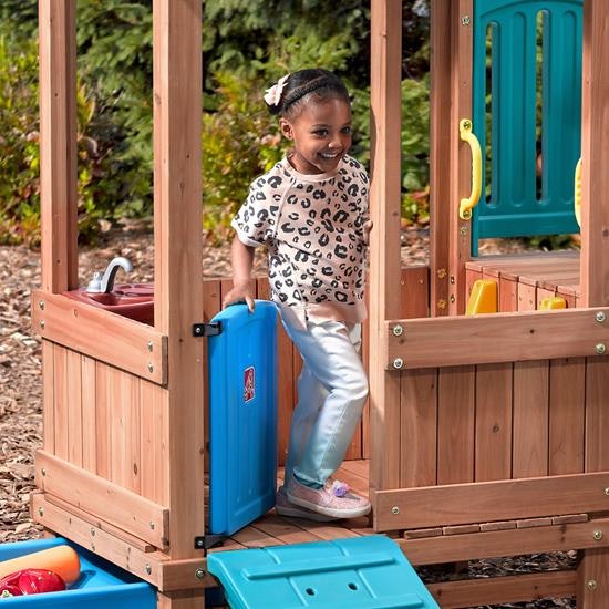 step 2 woodland adventure playhouse