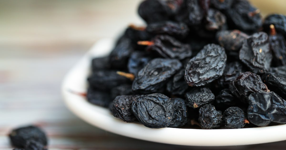 Can Toddlers Eat Raisins Experts Explain When To Safely Begin Feeding Dried Fruits Can Toddlers Eat Raisins Experts Explain When To Safely Begin Feeding Dried Fruits