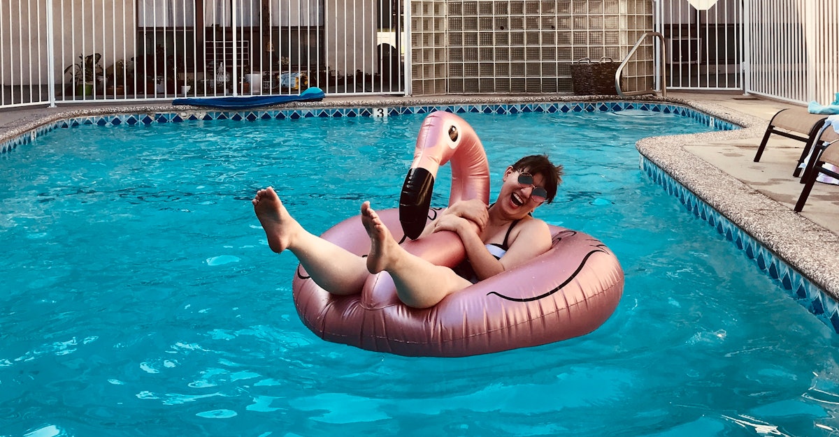 40 Flamingo Pool Float Instagram Captions For Pics That Are So Flocking  Fabulous