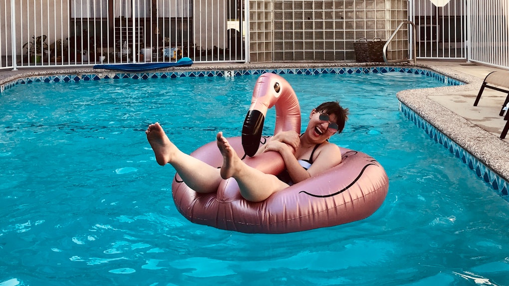 40 Flamingo Pool Float Instagram Captions For Pics That Are So