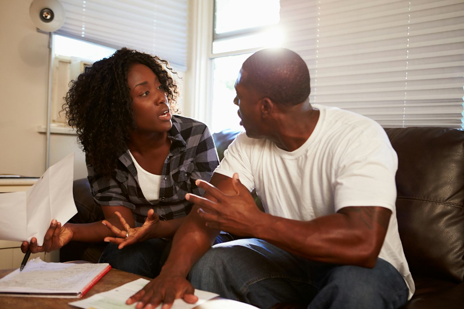 7 Common Moments That Couples Who Get Divorced Go Through According To