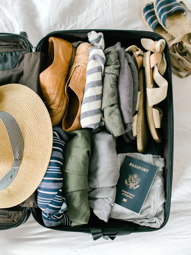 How To Avoid Overpacking Your Suitcase, Because The Struggle Is Too Real