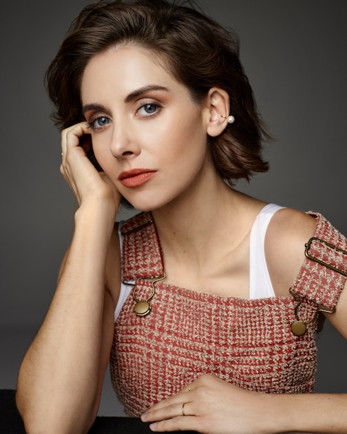 Alison Brie Explains Why Glow Season 3 Was The Most Dangerous One