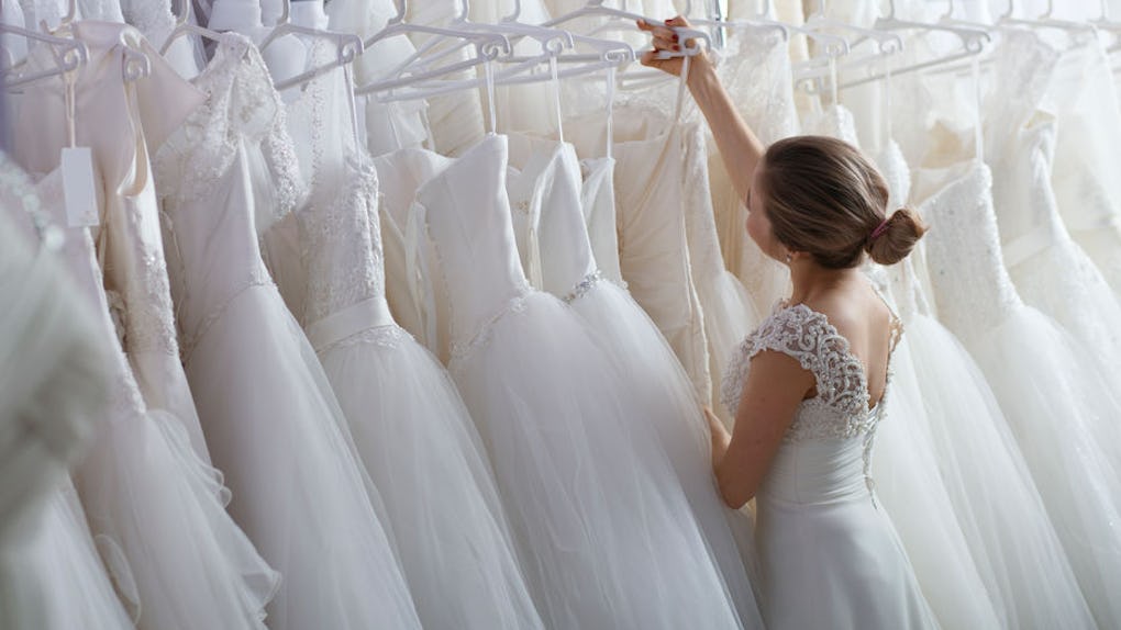 Featured image of post Wedding Dress Shopping Outfit - Formal ballroom reception, winter vs.