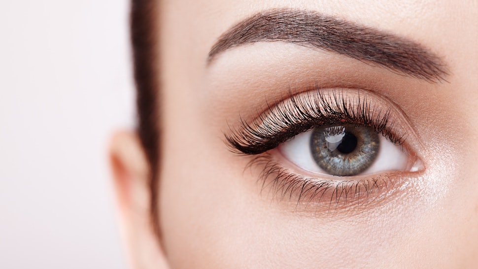 9 Eyelash Growing Hacks For Fuller Longer Lashes