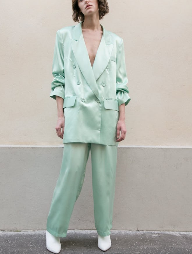 Karen Pastel Back Slit Satin Blazer in Mint 