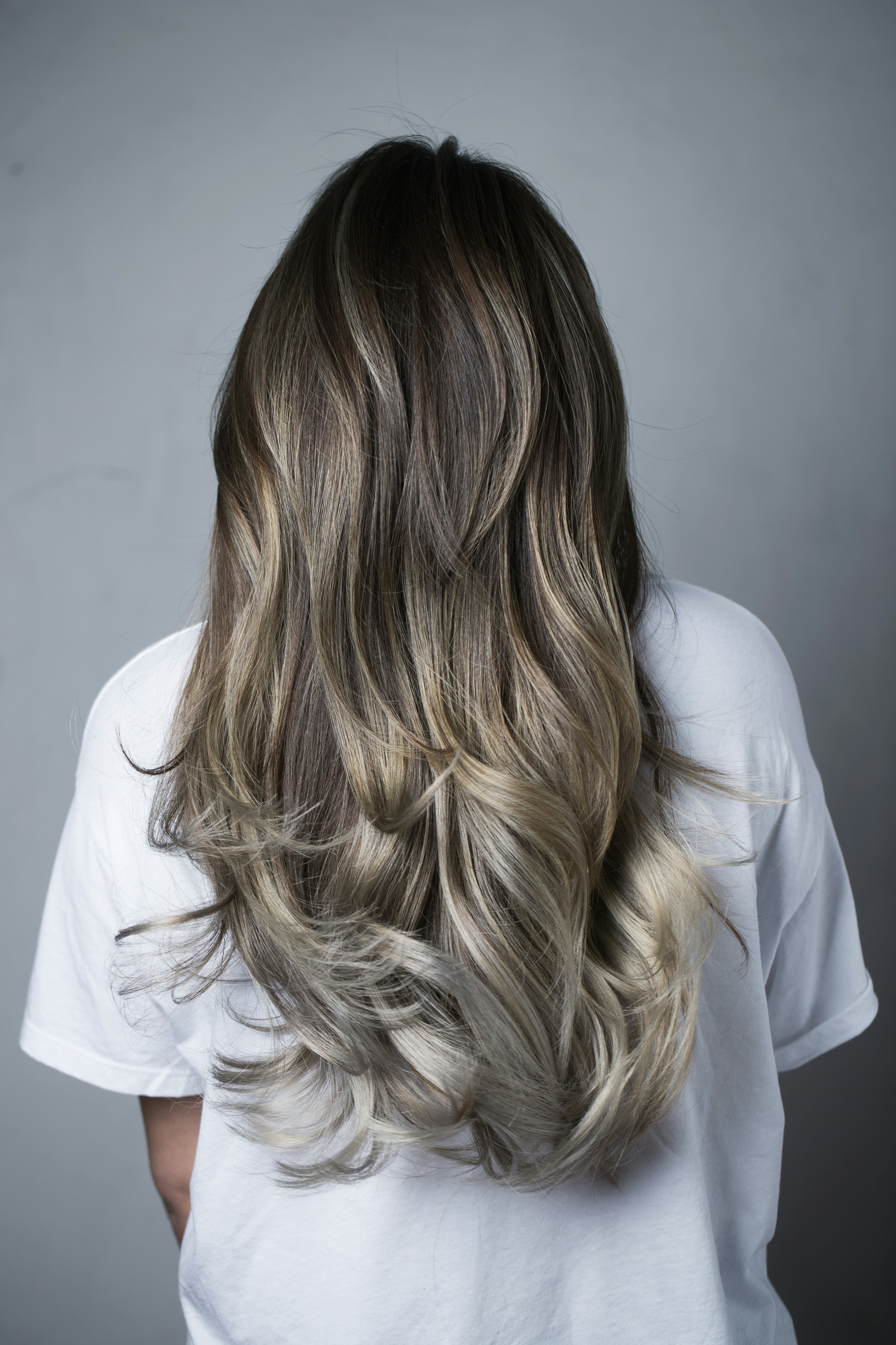 What Is Mushroom Blonde Hair It S The Hottest Summer Hair Color