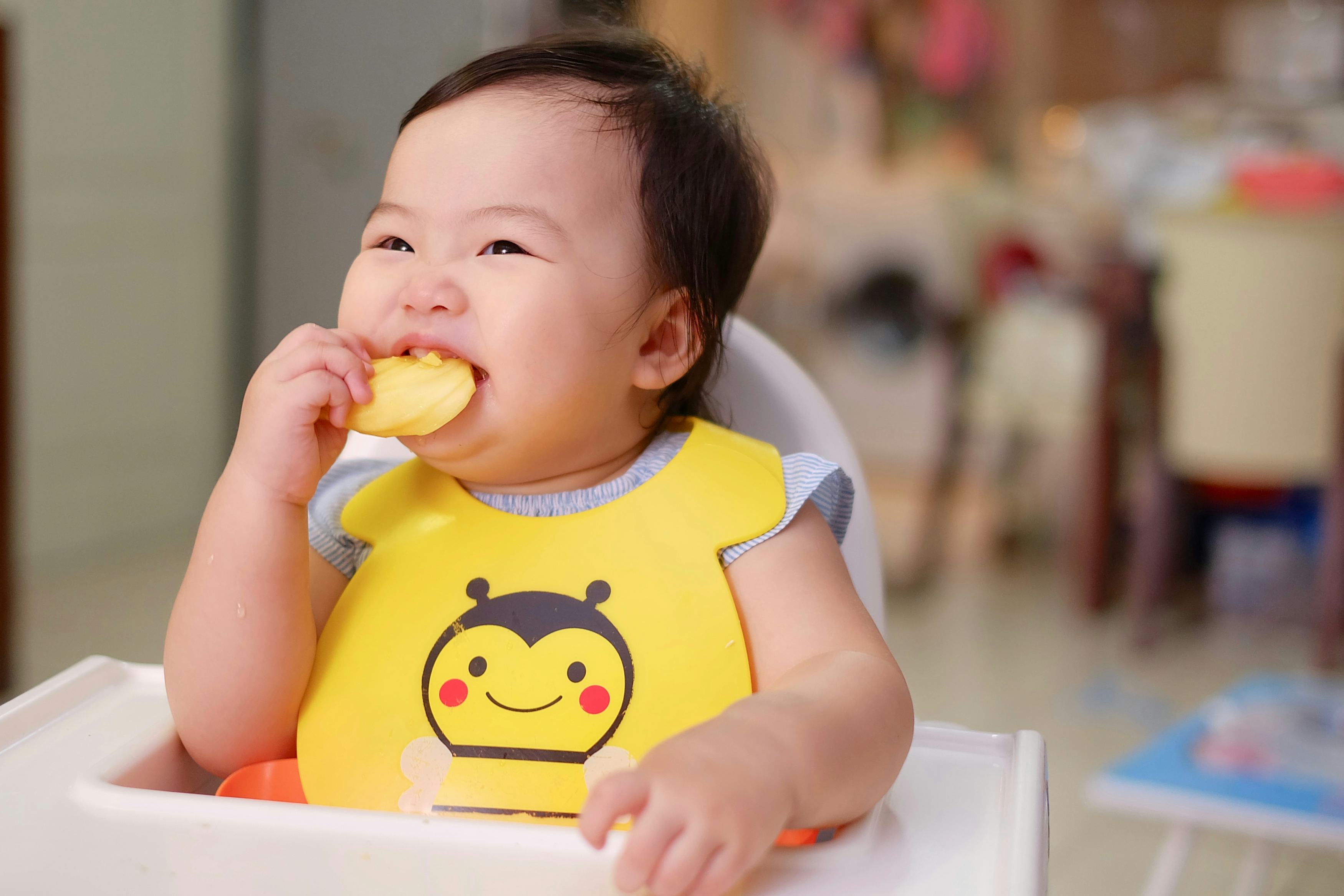 Does Teething Affect Baby's Appetite? Experts Explain