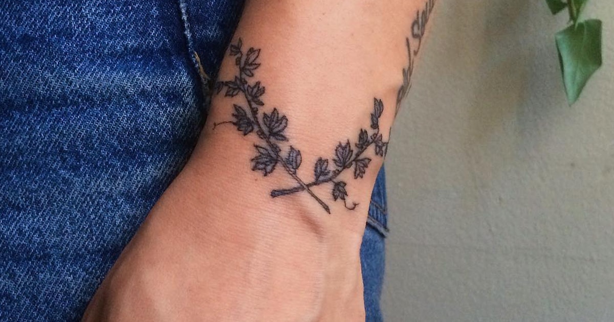 17 Classic Wrist Tattoo Ideas That Will Always Be Timeless — PHOTOS