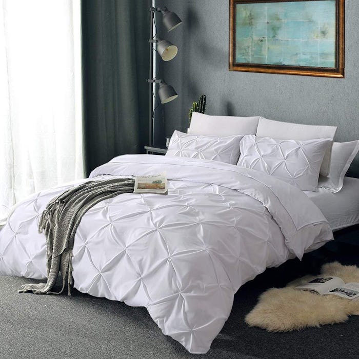 Vailge Pleated Duvet Cover And Shams (Set of 3)