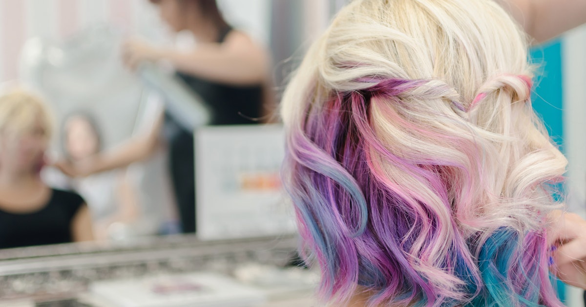 8 Greasy Hair Causes You Never Considered But Could Be The Reason