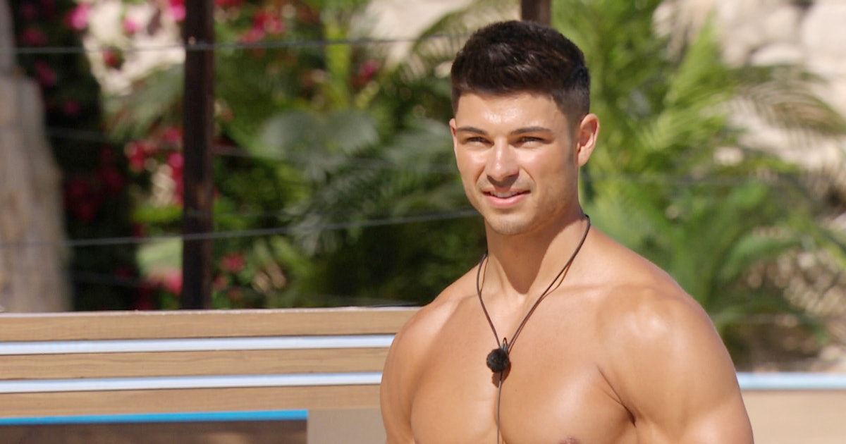 These Love Island 2019 Memes About The First Coupling Up