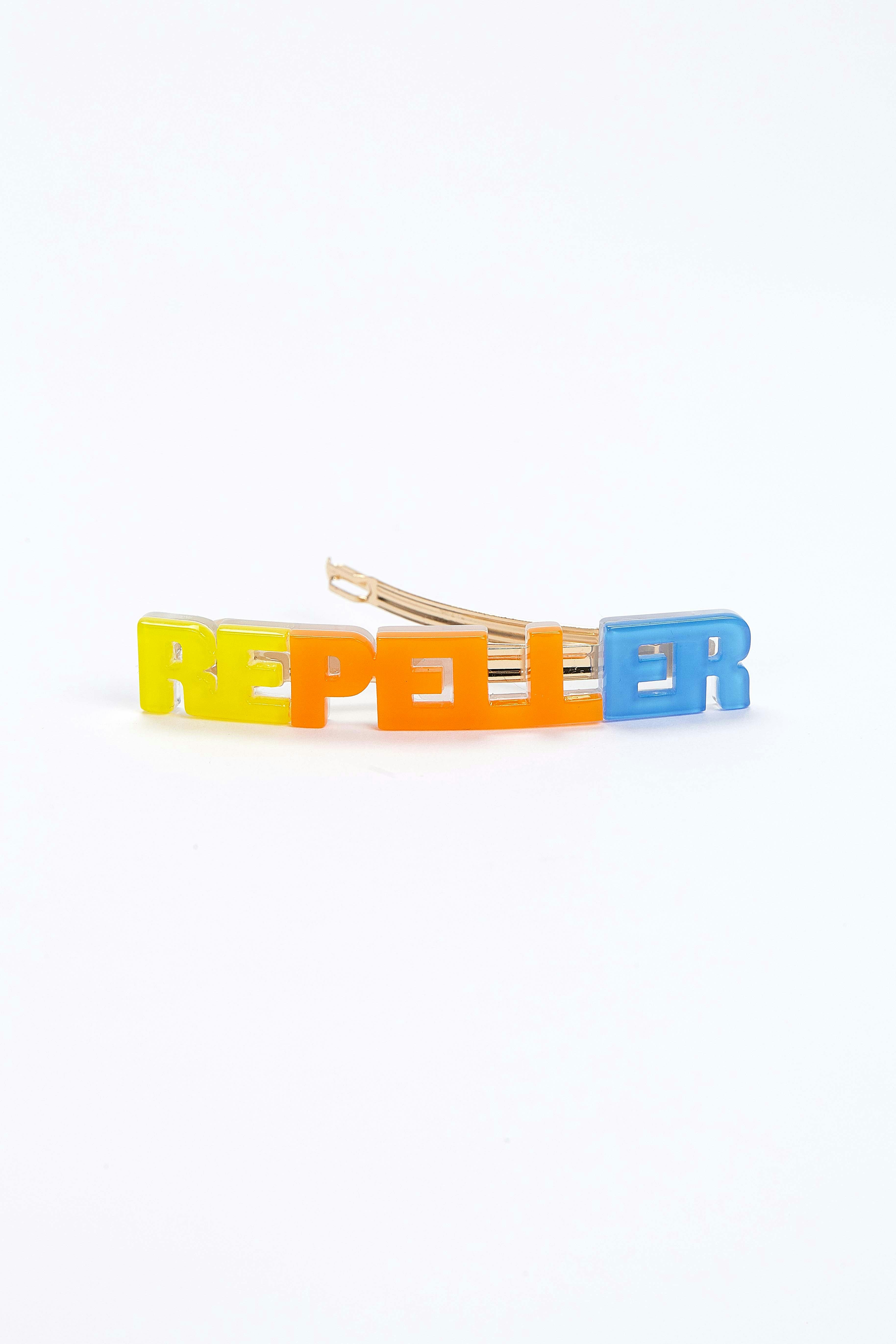 Man repeller 2025 hair clip