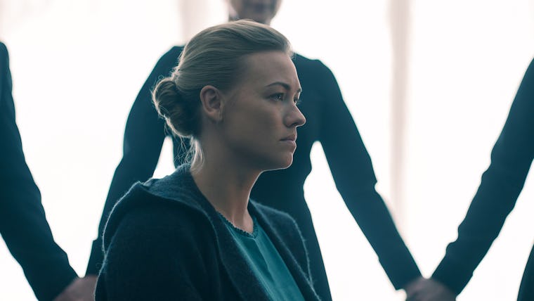 Handmaid's Tale Cast Mrs Waterford Who Plays Serena’s Mother On ‘The Handmaid’s Tale’? Laila Robins' Guest