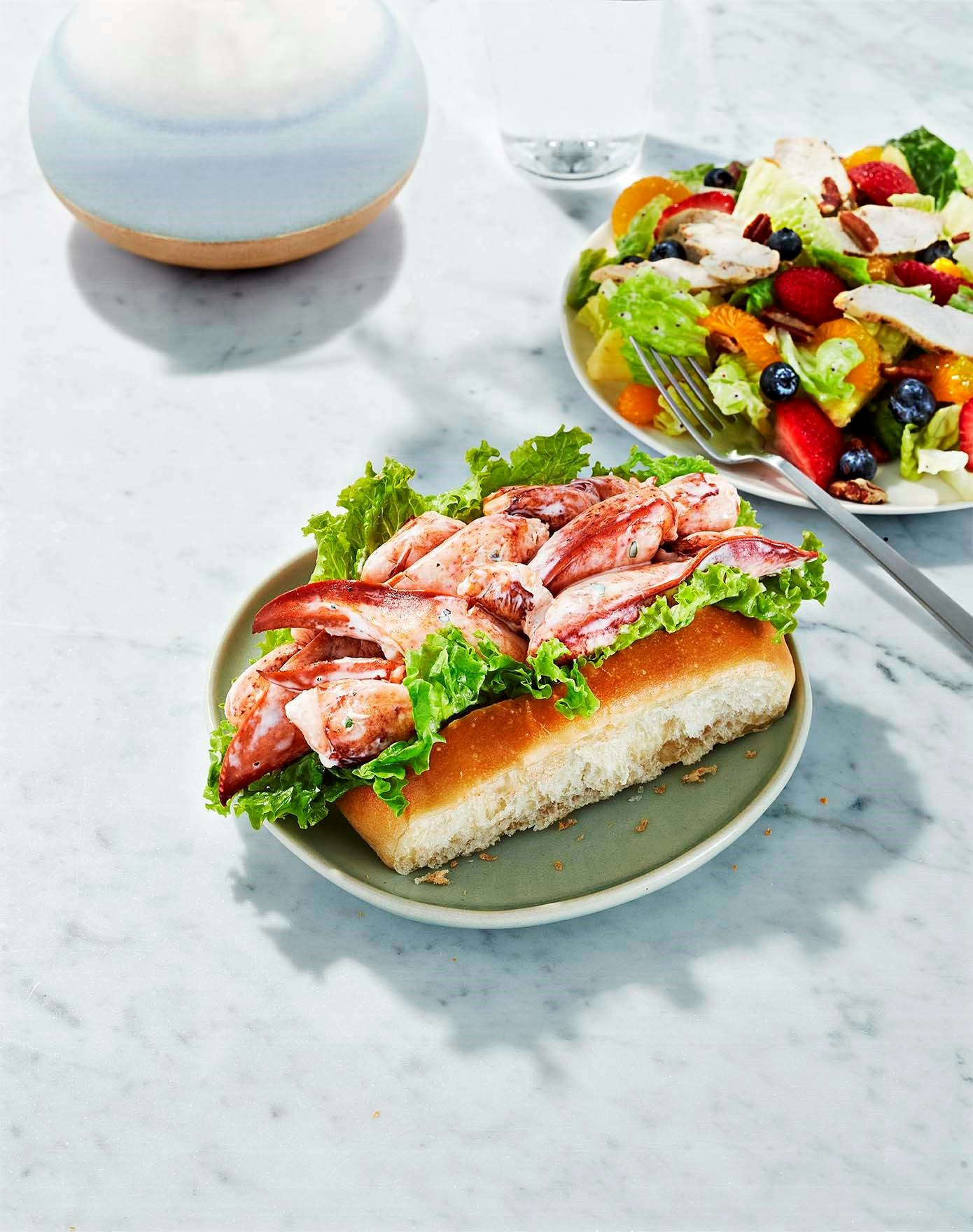 Panera S Summer 2019 Menu Includes Lobster Rolls Strawberry Caprese