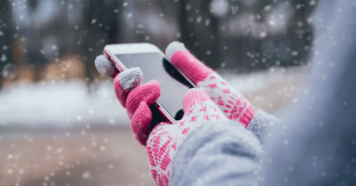 Snow Phone How To Winterproof Your Phone & Protect Your Device In Cold Weather