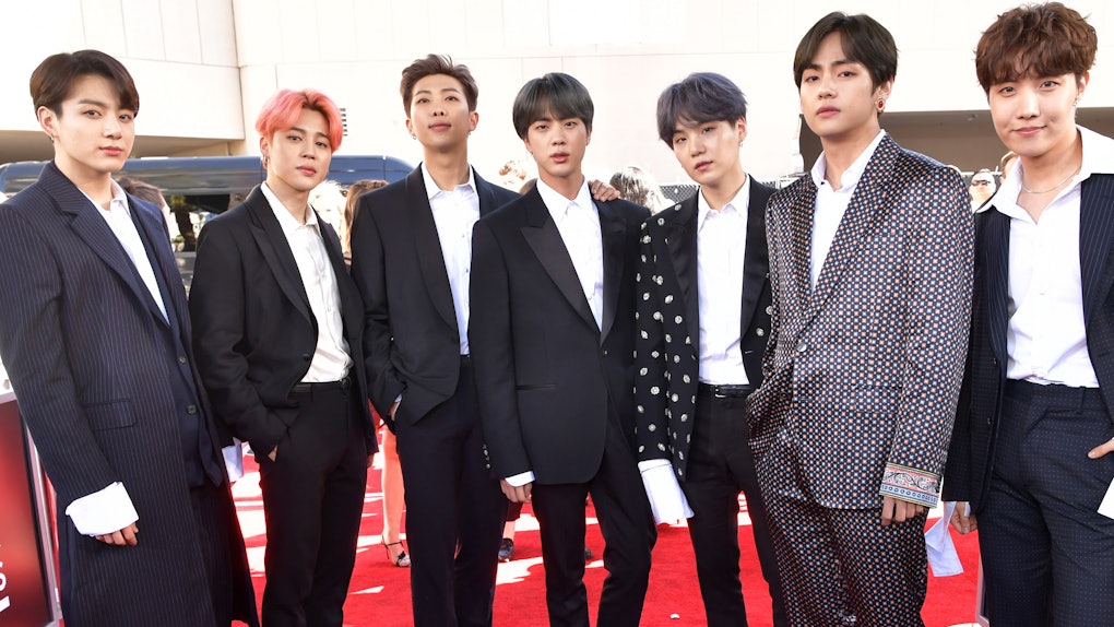What Is Weverse BTS TXT s New Official Fan Community What Is Weverse BTS TXT s New Official Fan Community