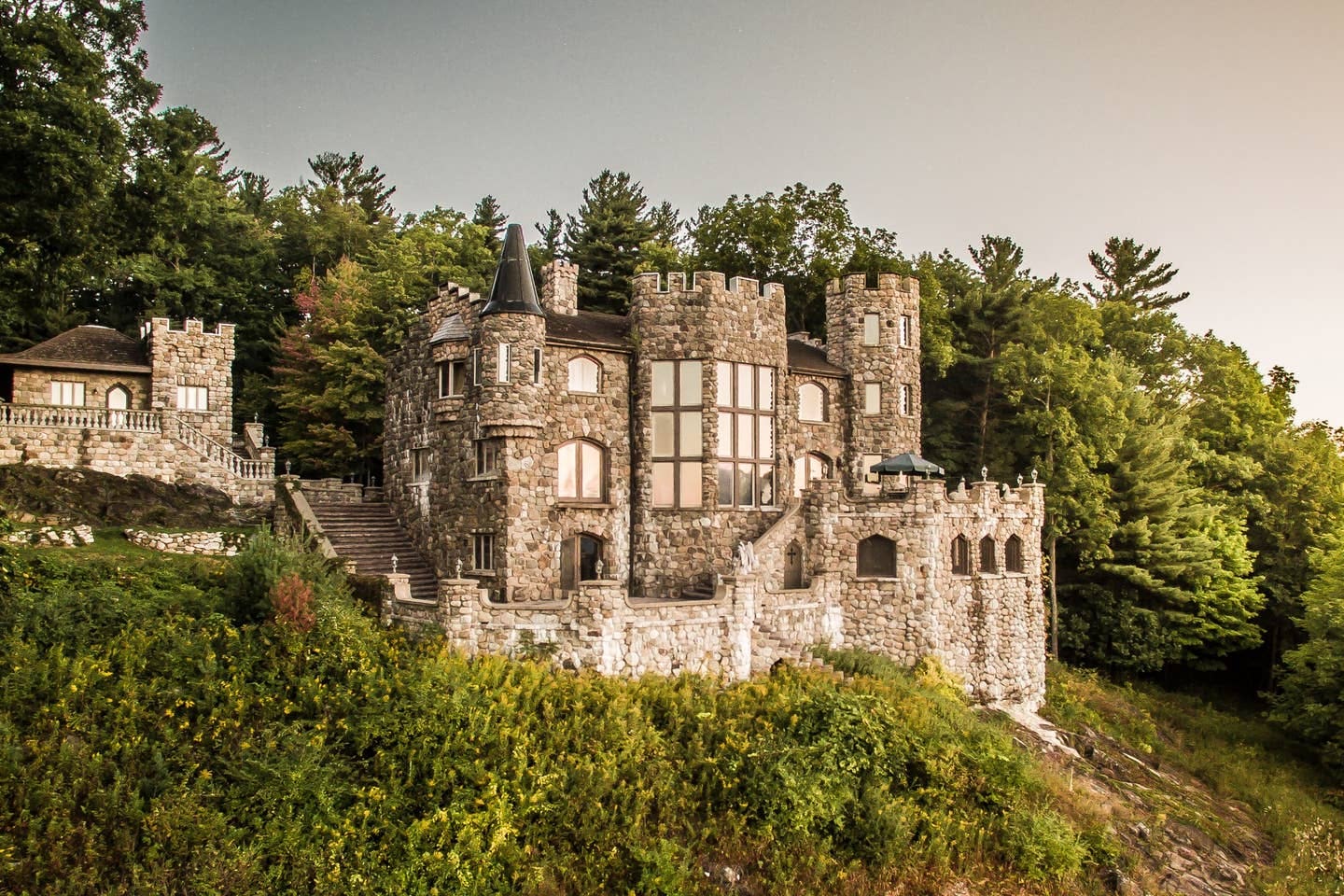 5 Castle Rentals On Airbnb That’ll Give You A Taste Of Royalty