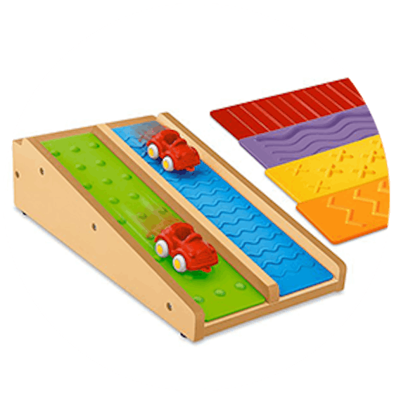 Roll & Race! Activity Ramp (18m+)