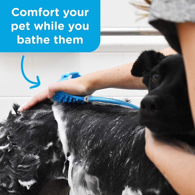 Aquapaw Pet Bathing Tool