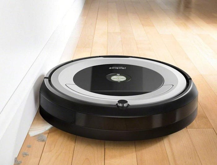 iRobot Roomba 690 Wi-Fi Robot Vacuum