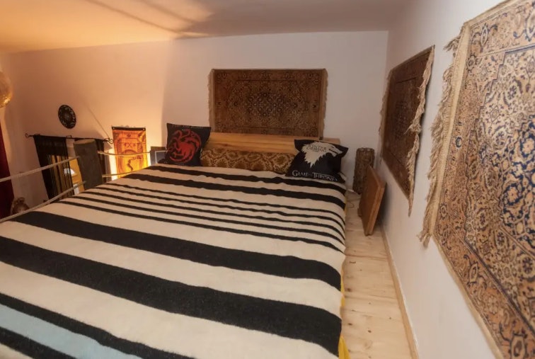 This Game Of Thrones Themed Airbnb Is Only 43 A Night