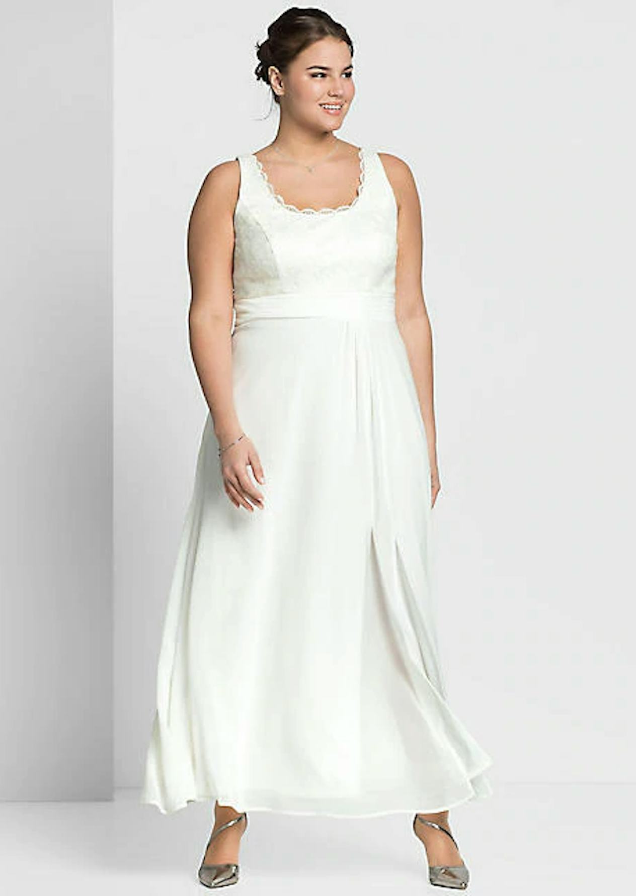 25 Best PlusSize Wedding Dresses Under £300, Because What