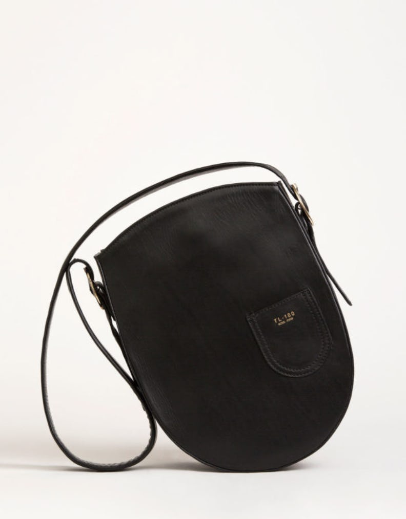 minimalist leather tote