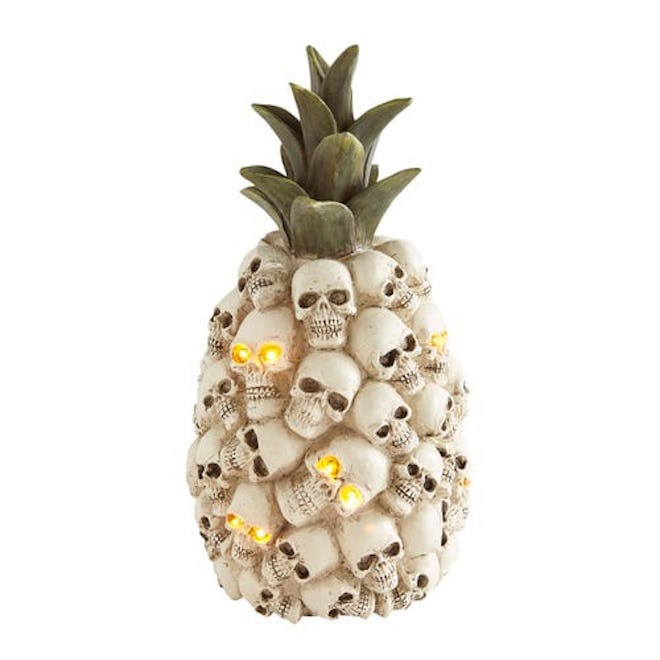 LED Light-Up Pineapple of Skulls