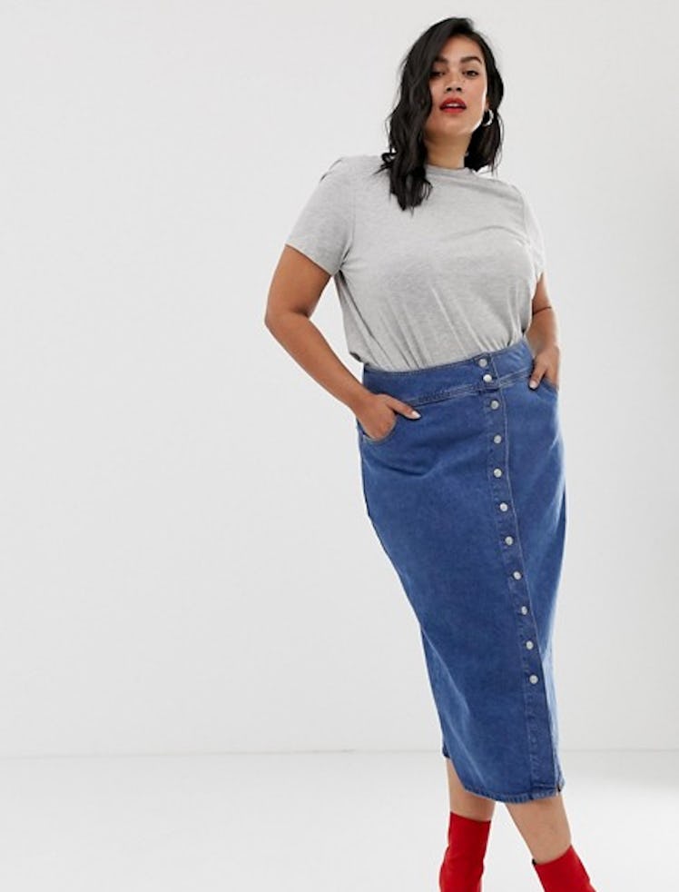 ASOS Design Curve Denim Midi Skirt With Poppers In Midwash Blue