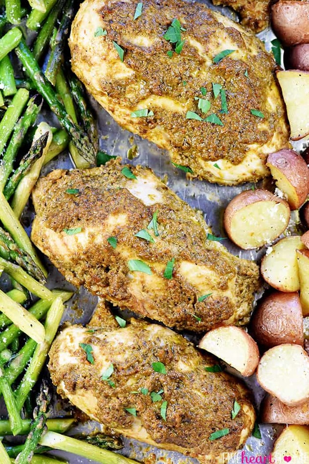 25 Sheet Pan Dinner Recipes Kids Will Actually Eat That Are So ...