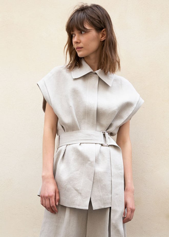 Large Lapel Belted Linen Vest in Pebble