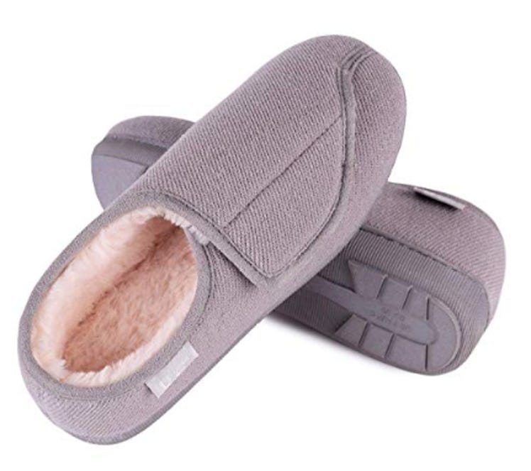 Longbay Women's Furry Memory Foam Slippers