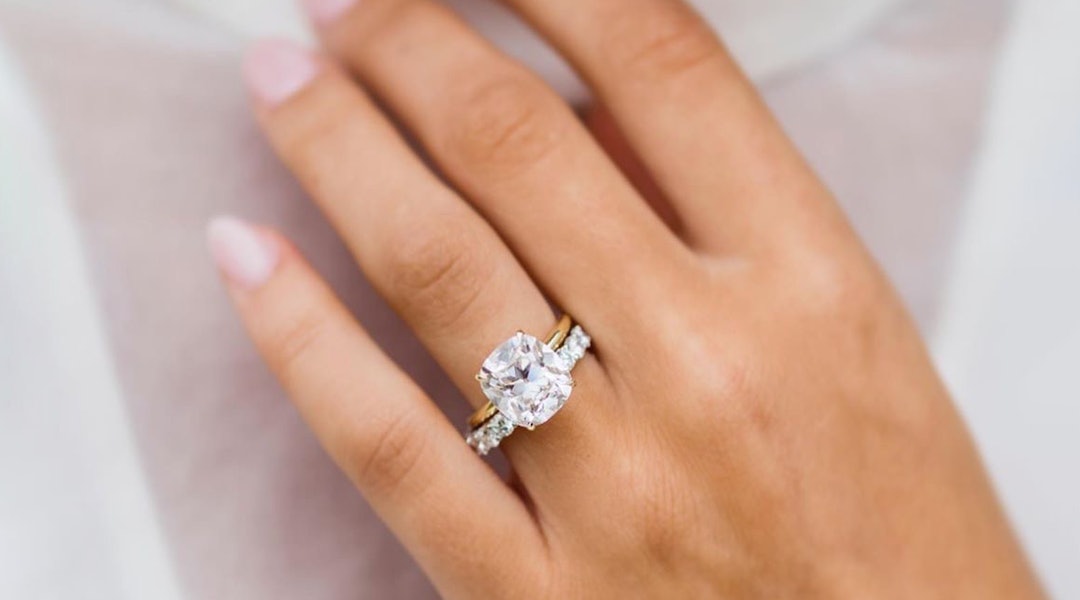 Get Moissanite Engagement Rings Are The Popular Diamond Alternative You Should Consider Free Wallpaper Moissanite Engagement Rings Are The Popular Diamond Alternative You Should Consider For iPhone