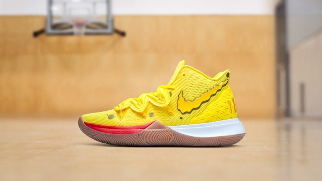 Nike Kyrie x Nickelodeon versi Spongebob.