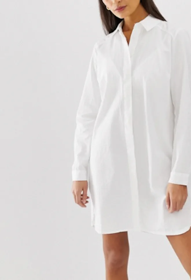 emily ratajkowski white shirt dress Emily Ratajkowski Wearing White Brock Collection Dress