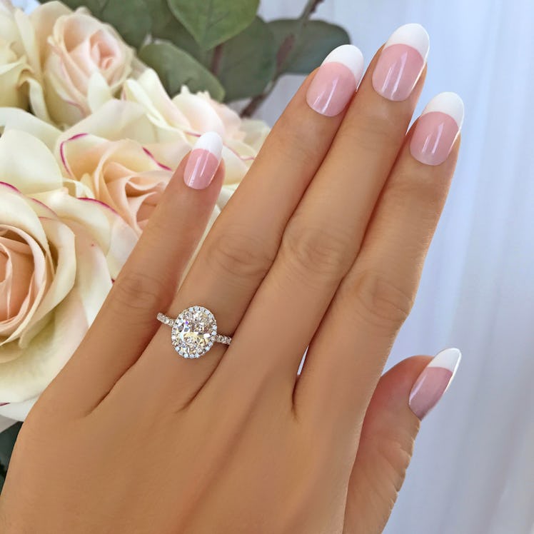 2.25 ctw Classic Oval Halo Ring