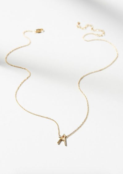 Meghan Markle S A Necklace At Wimbledon Is The Sweetest Tribute To Her Son