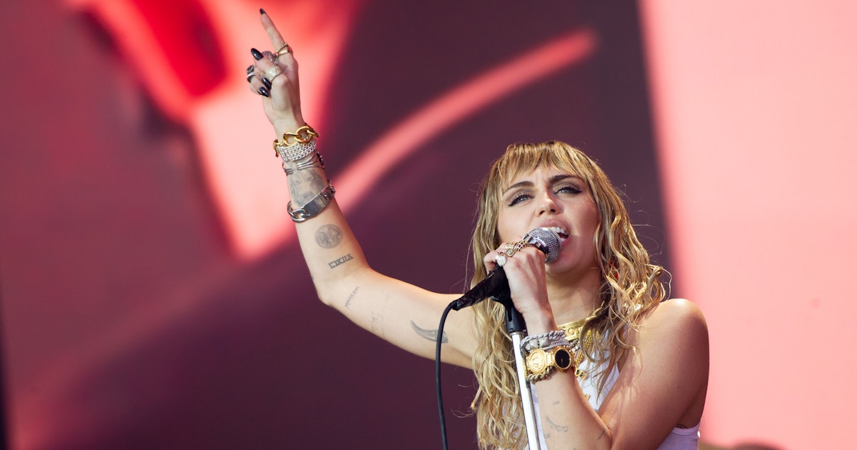 Will Miley Cyrus Tour The UK In 2020? Things Are Looking Will Miley Cyrus Tour The UK In 2020? Things Are Looking