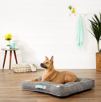 Frisco Tufted Lounger Square Dog Bed