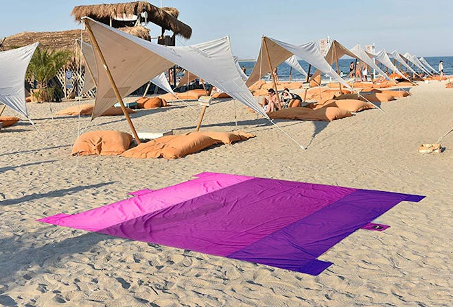 Wellax Sand-Free Beach Blanket