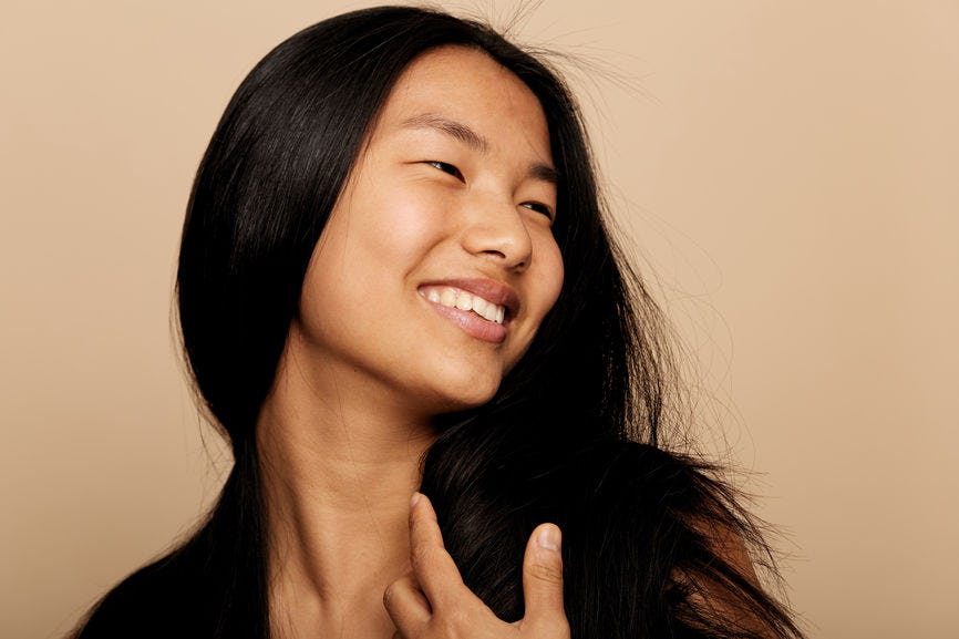 how-to-condition-your-hair-without-stepping-in-the-shower