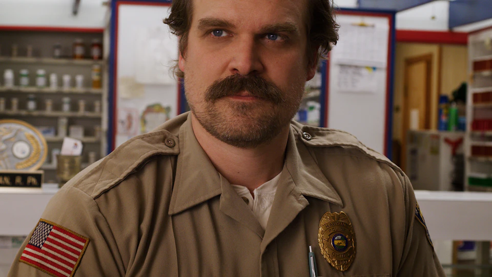 What Really Happened To Hopper In Stranger Things 3 He Probably What Really Happened To Hopper In Stranger Things 3 He Probably